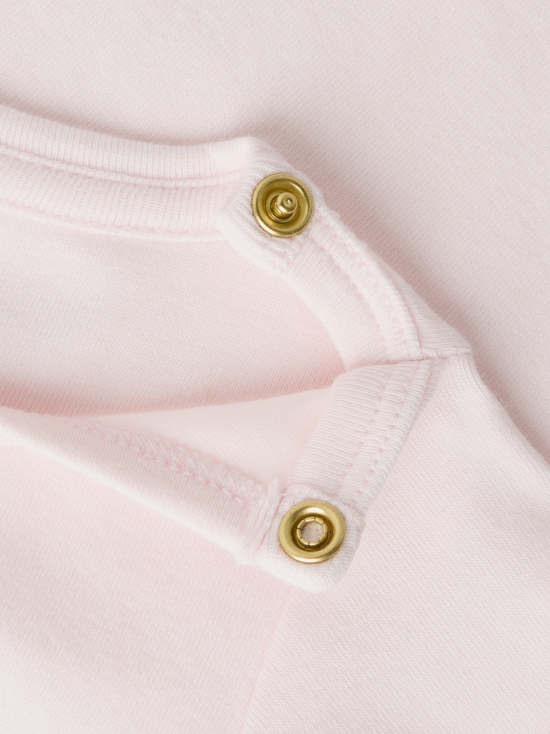 model_shot-front_full